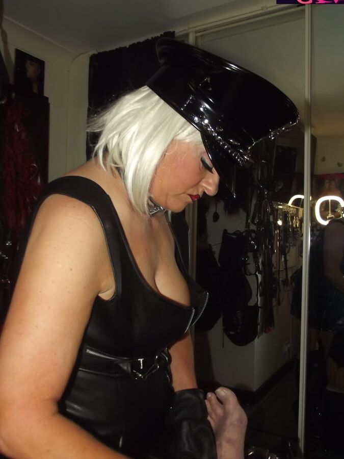 MISTRESS SMOKE PT 16