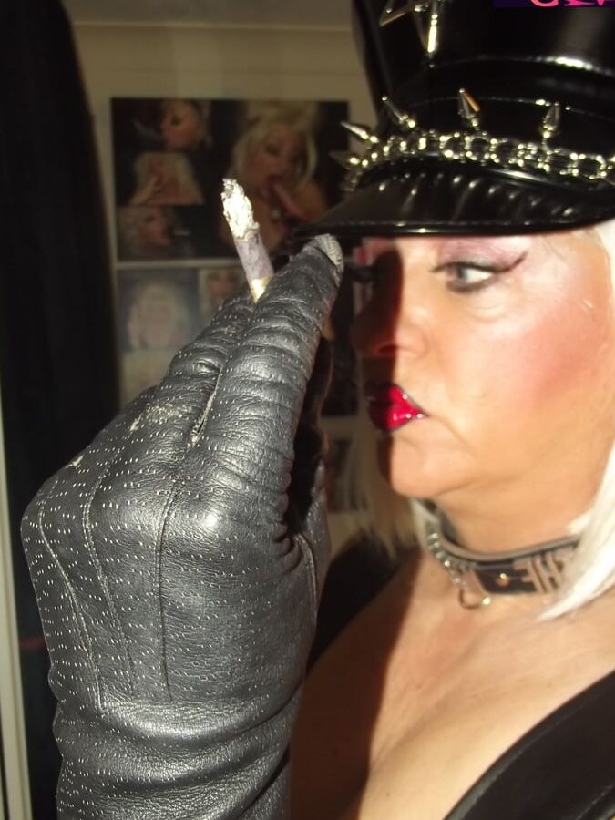 MISTRESS SMOKE PT 16