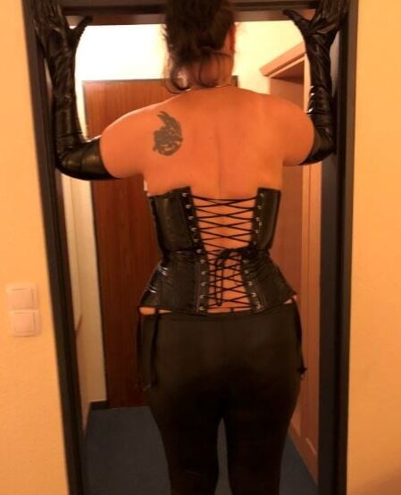 Heels, Leggings, Corset and Blowjob