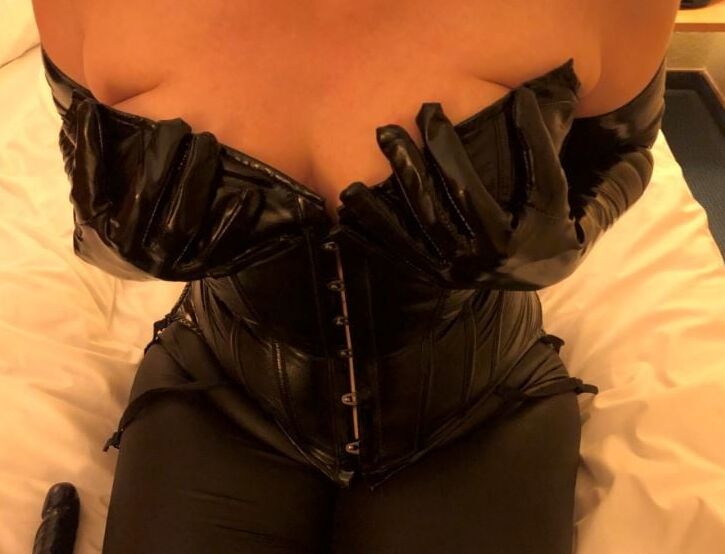 Heels, Leggings, Corset and Blowjob