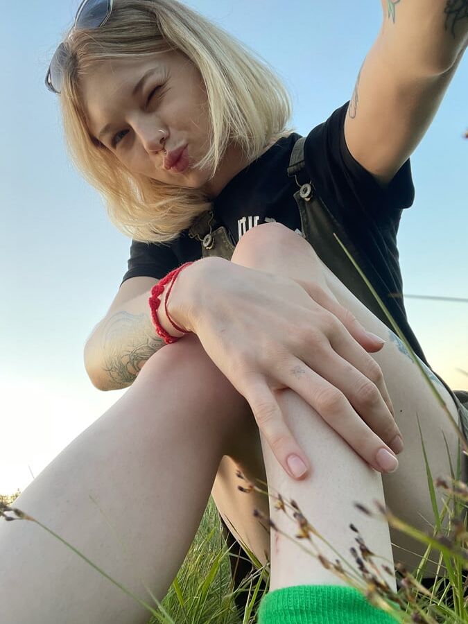 Your cute girl