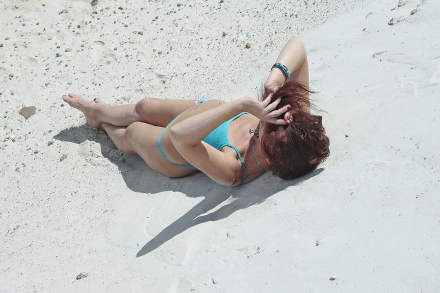 On White Sand in turquos bikini