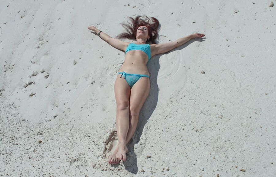 On White Sand in turquos bikini