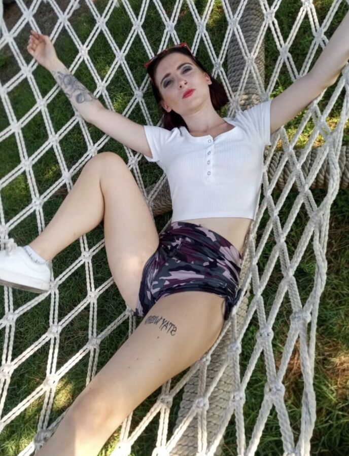 Sexy and funny private Pics Lou Nesbit. Lia Louise