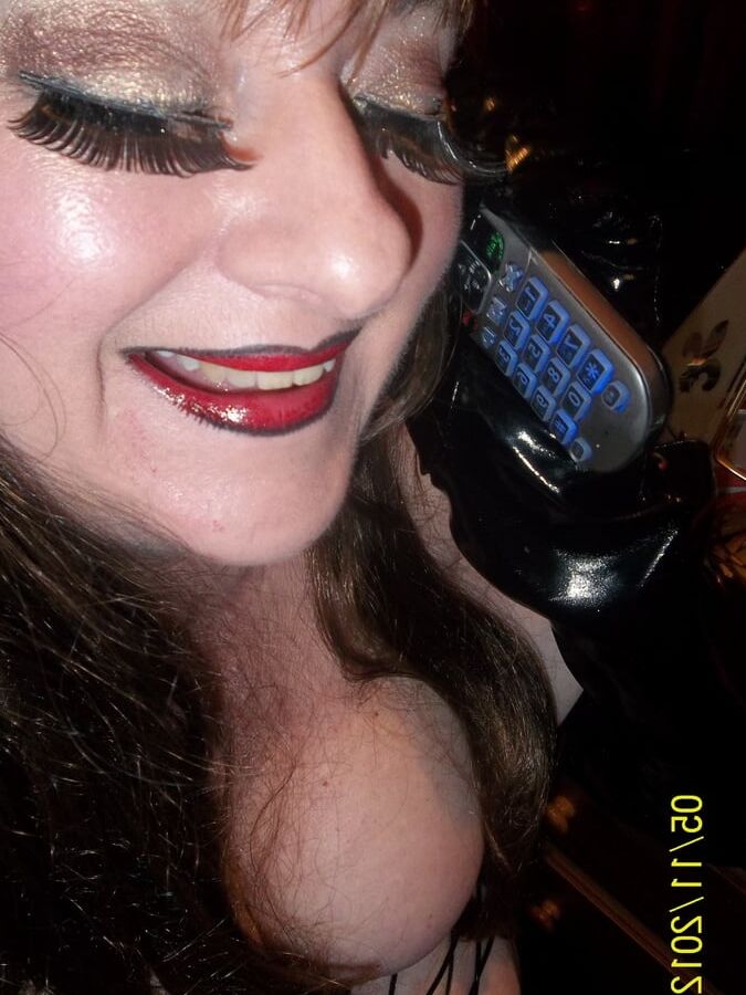 PHONE WHORE