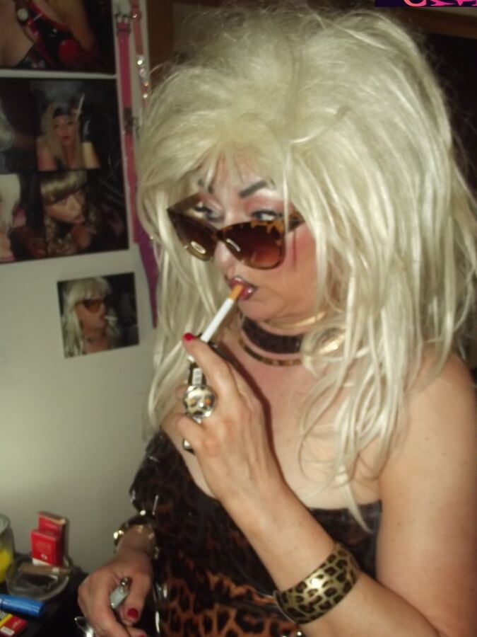 LEOPARD WHORE