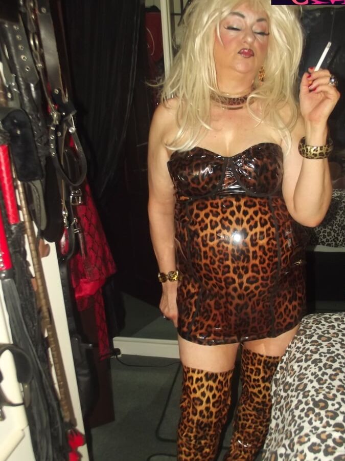 LEOPARD WHORE