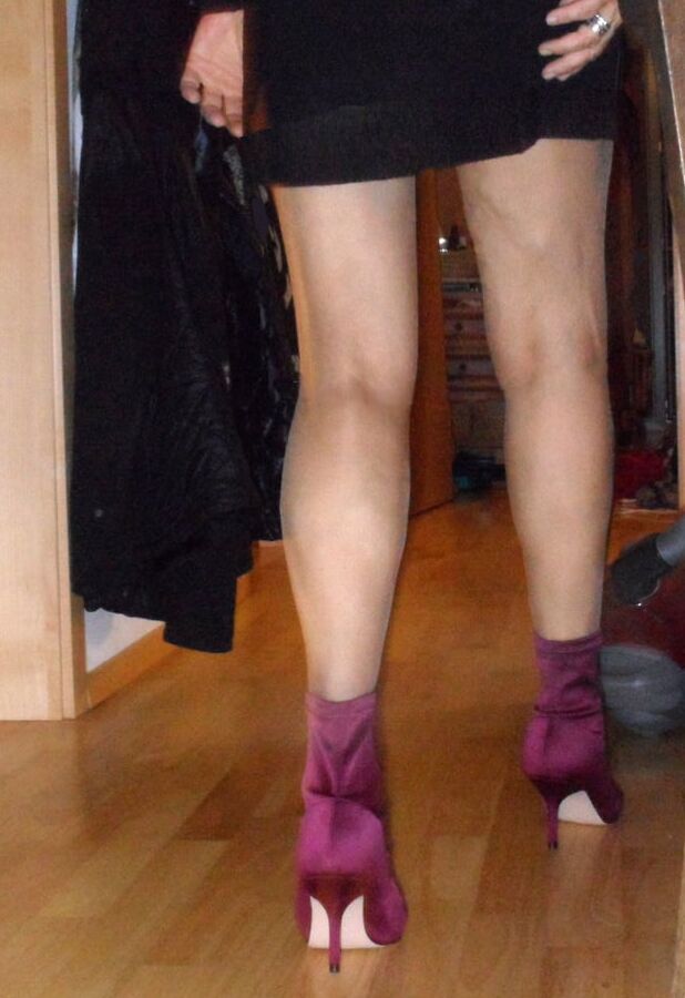 Cindys nylon feet she loves pantyhoses