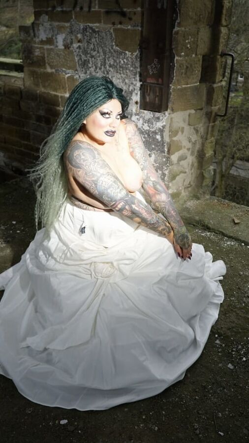 GOTHIC BRIDE