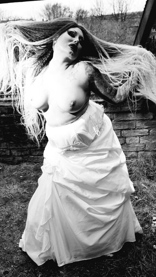 GOTHIC BRIDE