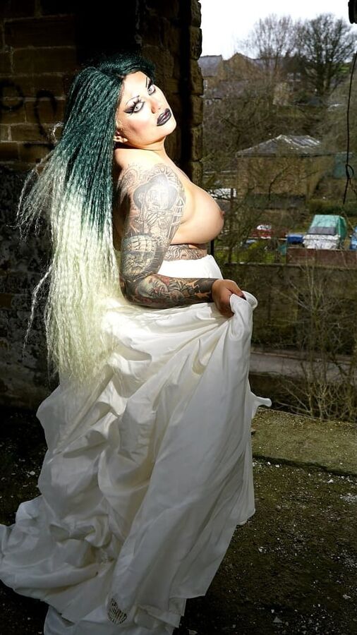 GOTHIC BRIDE