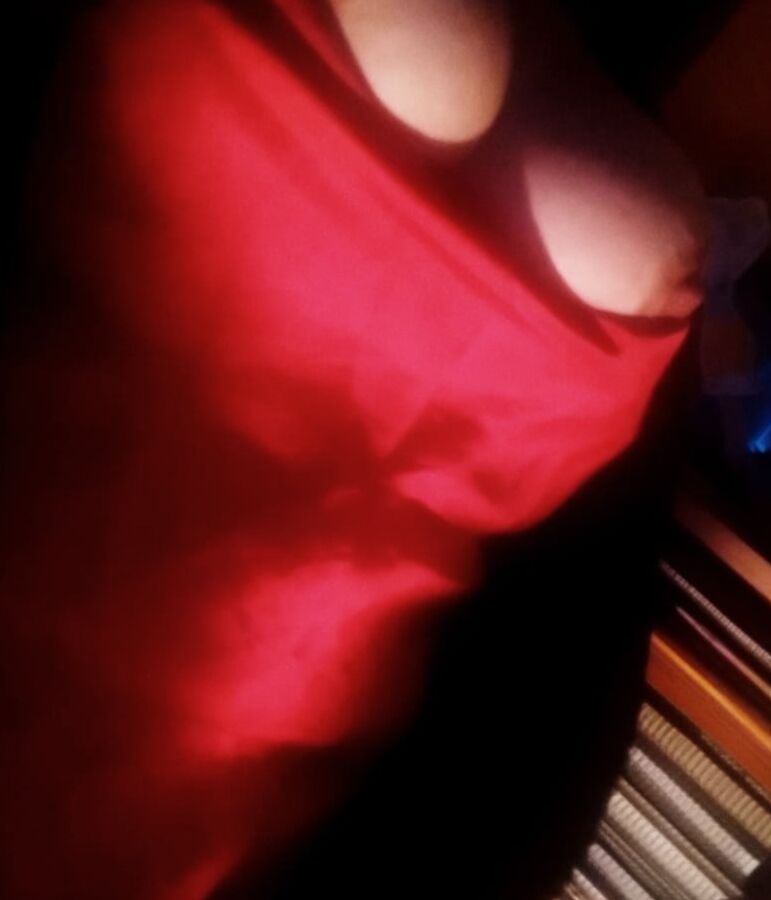 A LITTLE OF ME. UN POCO DE MI
