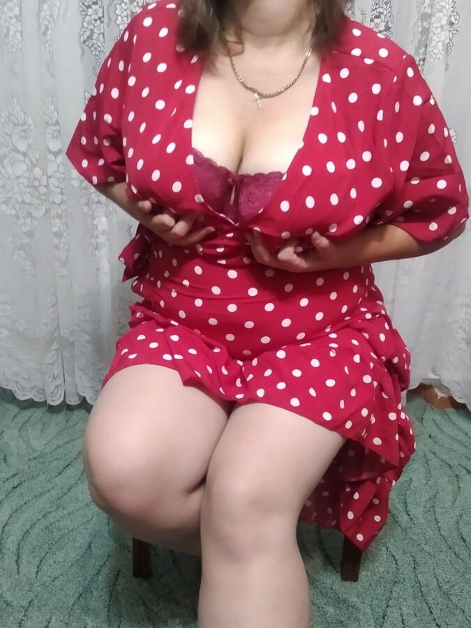 Milf in red dress )))