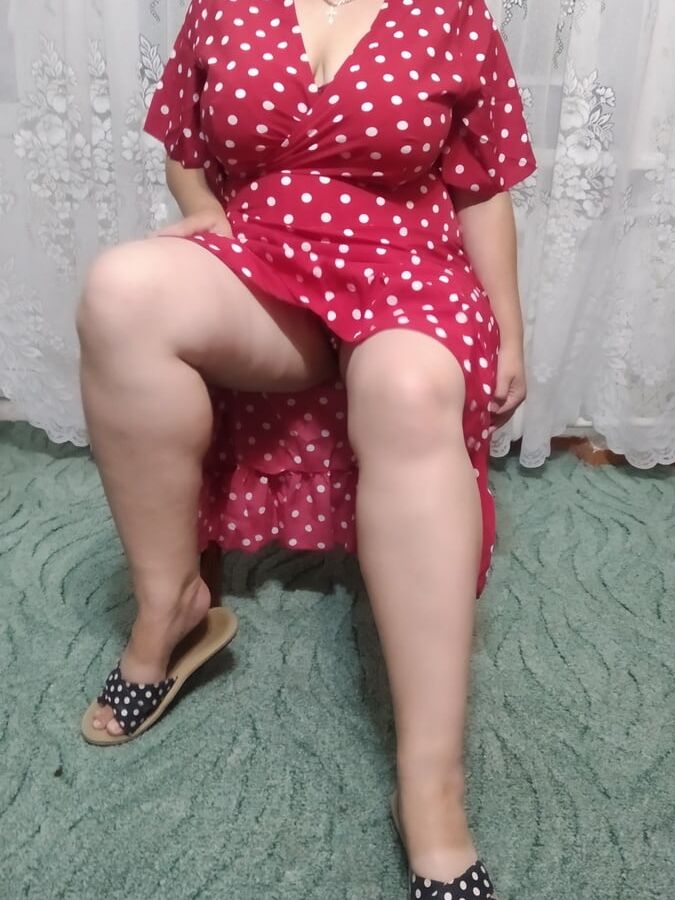 Milf in red dress )))