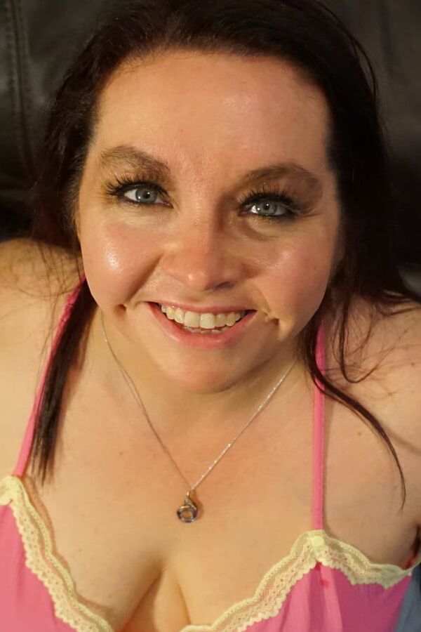Sexy BBW Pink Panties Photoset
