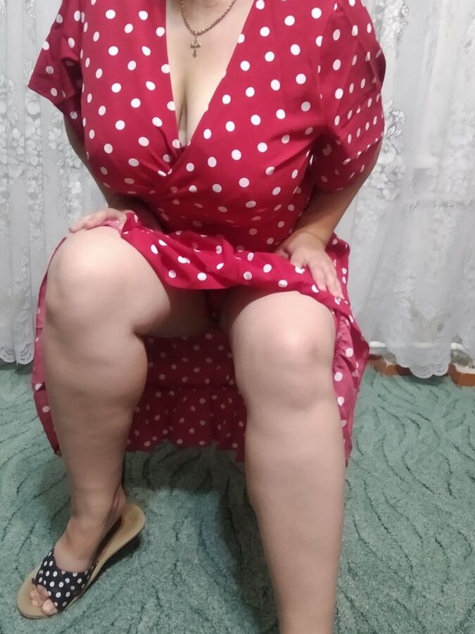 Milf in red dress )))