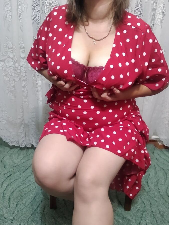 Milf in red dress )))