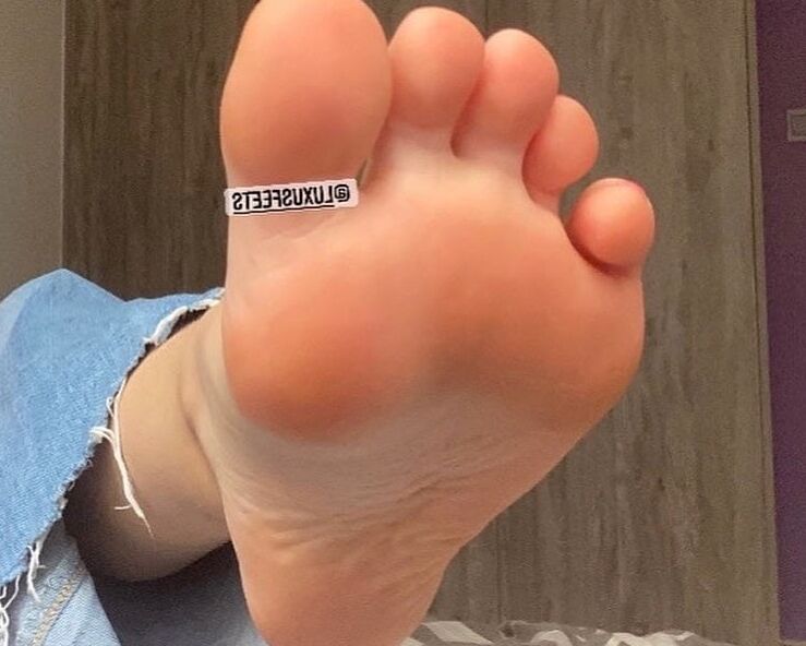 Fuesse Feet