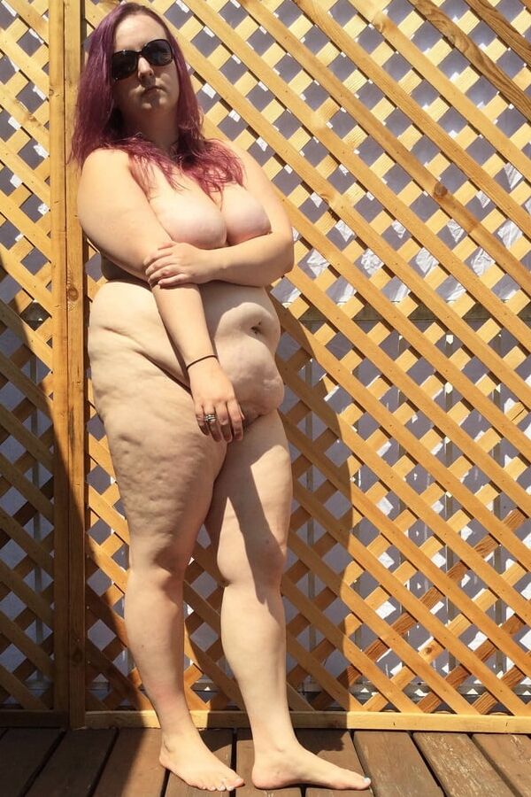 Cute young BBW nude outside