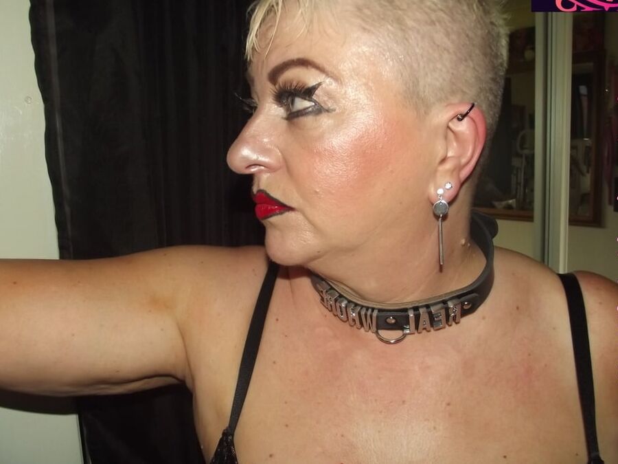 WHORE GETTING READY FOR PUNTERS