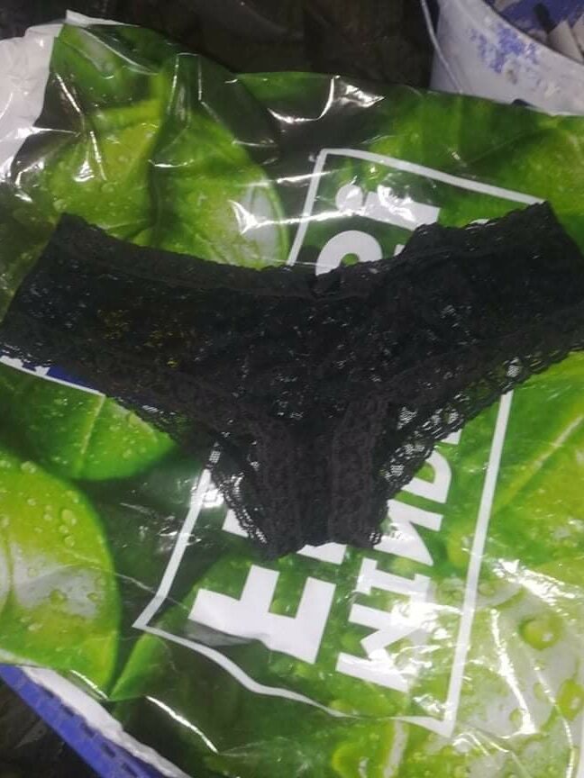 Garage thong