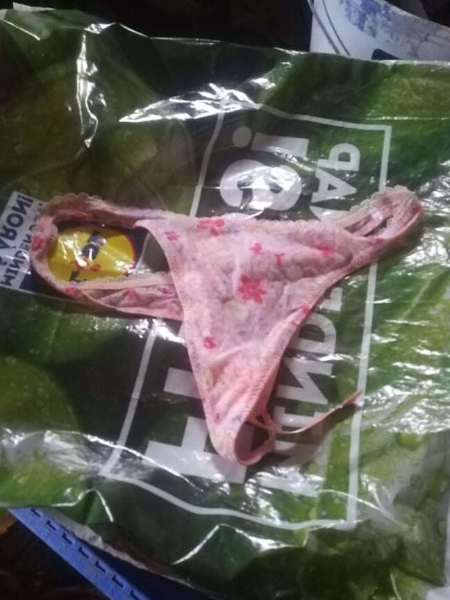 Garage thong