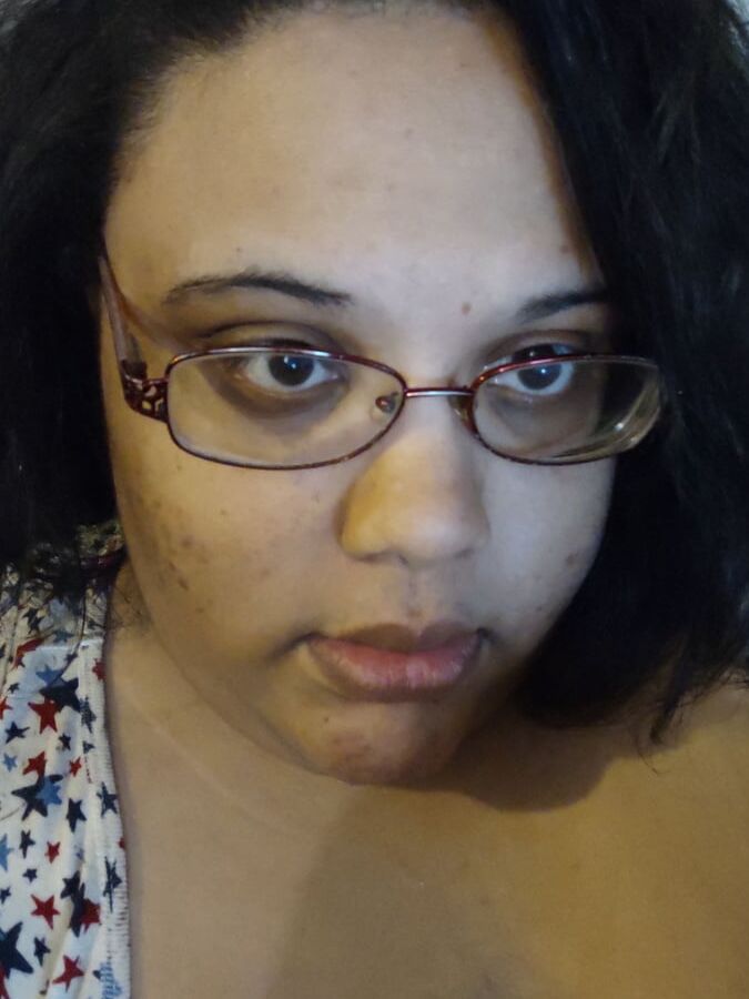 Ugly fat whore Jessica Jones thinks she's cute