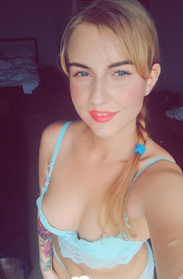 A couple of selfies before the beach
