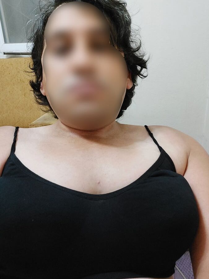 I in black bra pantyhose