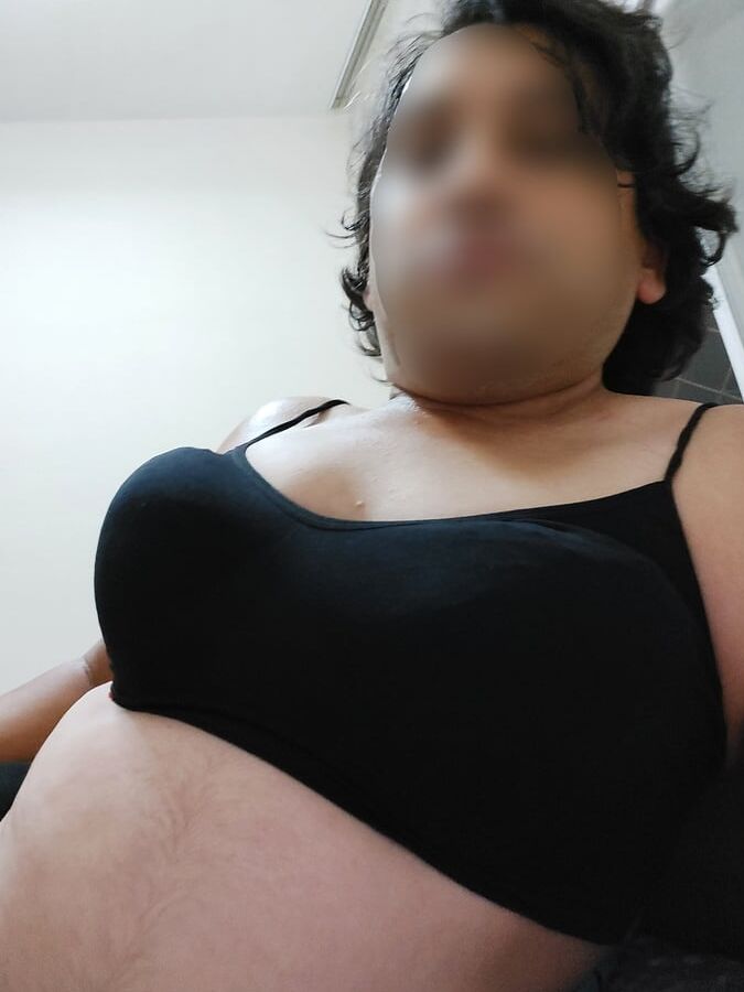 I in black bra pantyhose