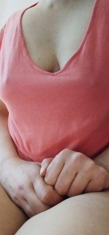 JoyTwoSex - Braless Pokies