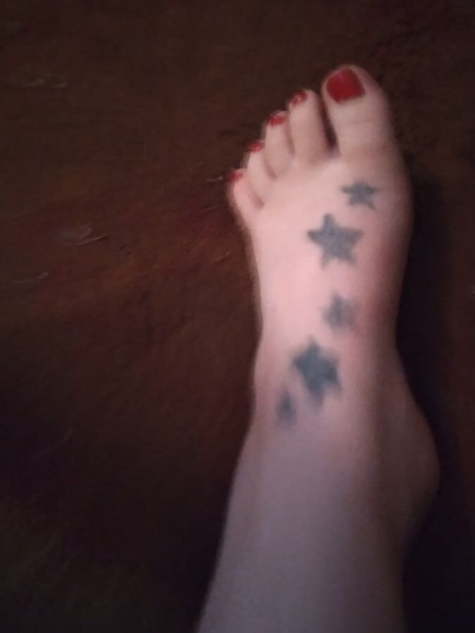 My cute little feet (size 7)