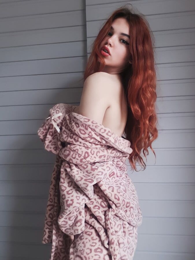 フリースローブ (私のonlyfansにセットされた18枚の写真すべて)