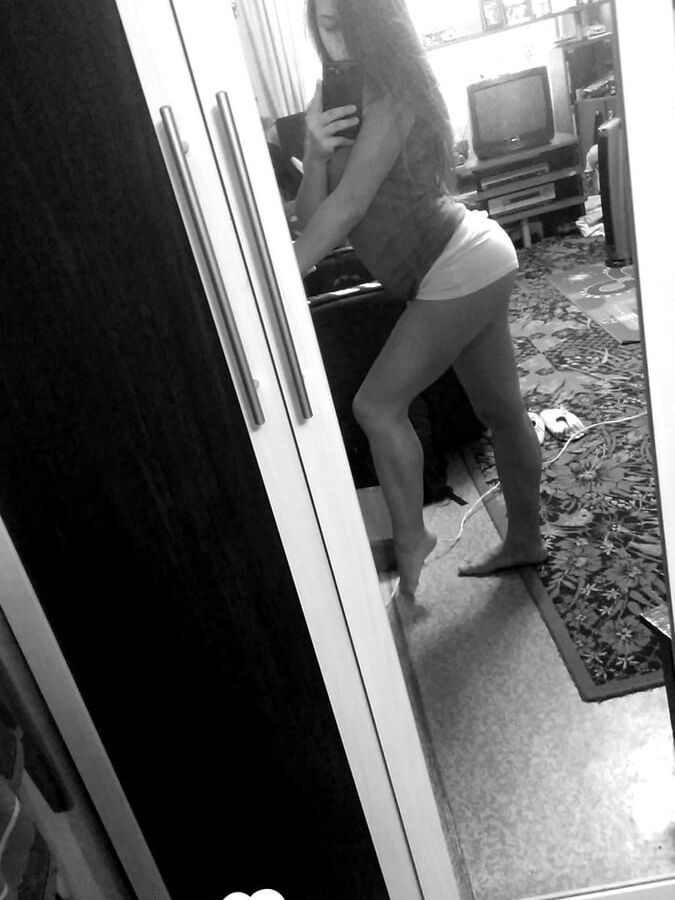 Hot girlfriend displaying her legs and ass