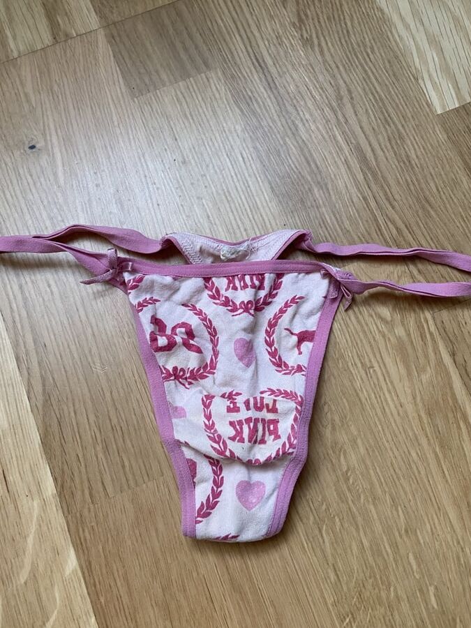 Thong string panties