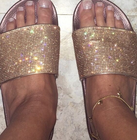 Some feet pics for all you foot guys out there