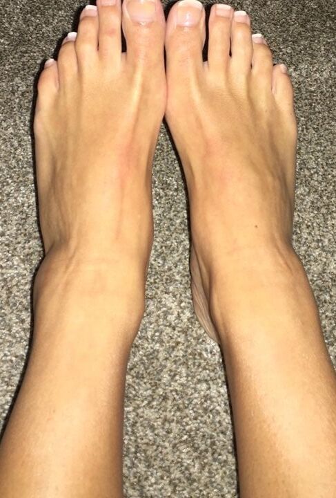 Some feet pics for all you foot guys out there