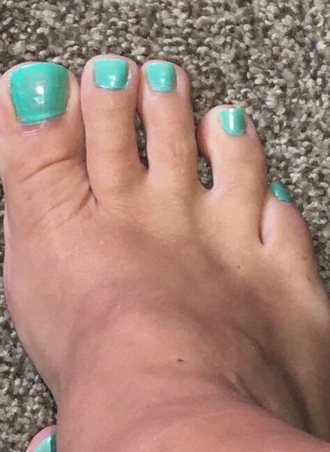 Some feet pics for all you foot guys out there