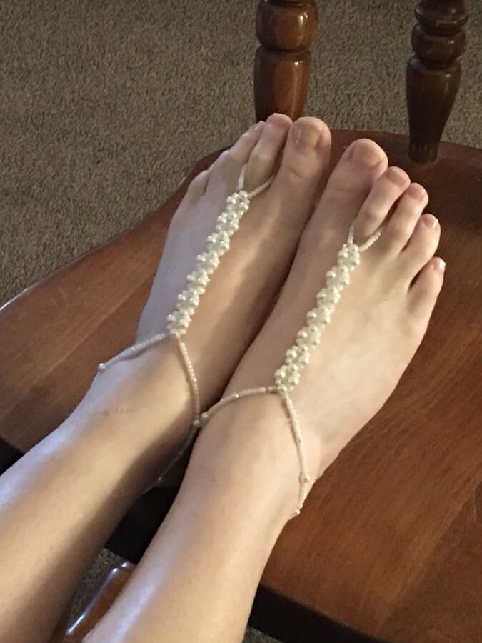 Some feet pics for all you foot guys out there