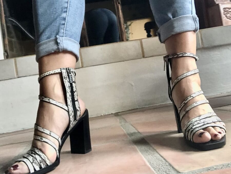 Aryana's Feet