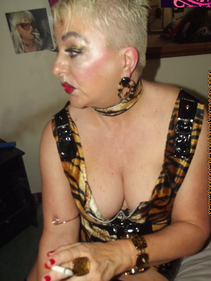 WHORE SLUT SLAG THATS ME