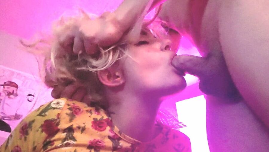 18yo sucking my dick