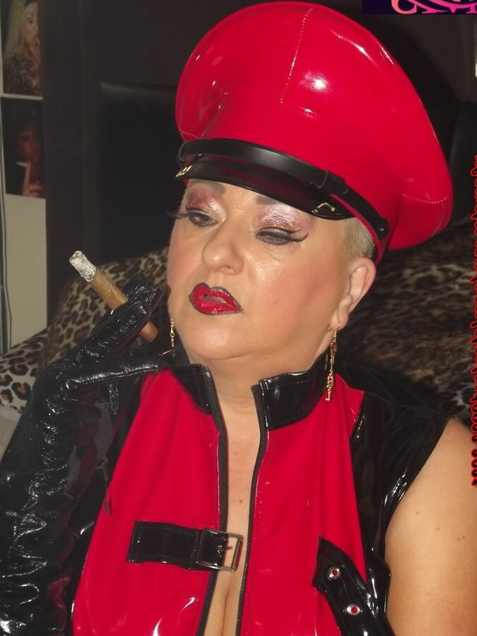 MISTRESS SMOKE PT 11