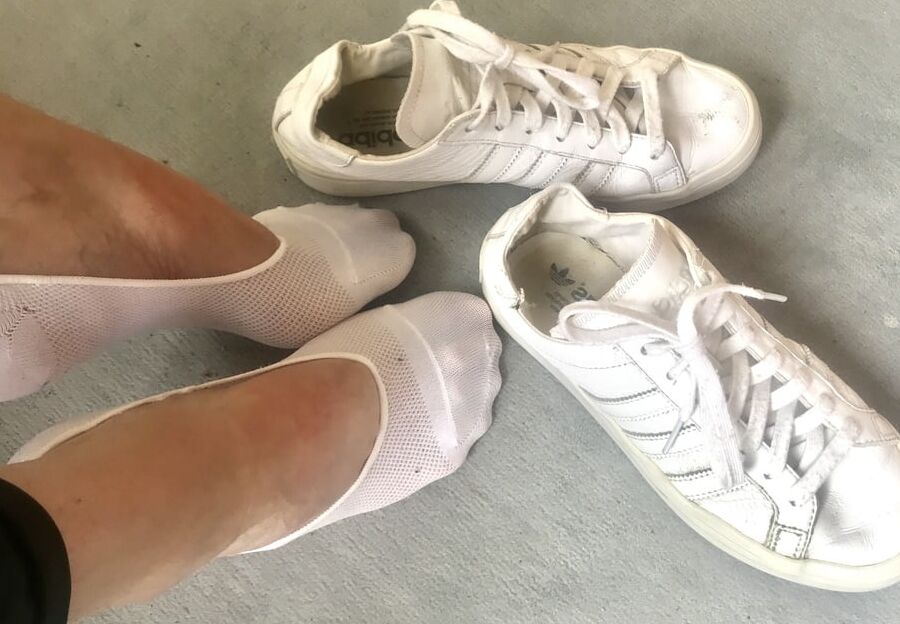 Sneakers & socks FOR SALE