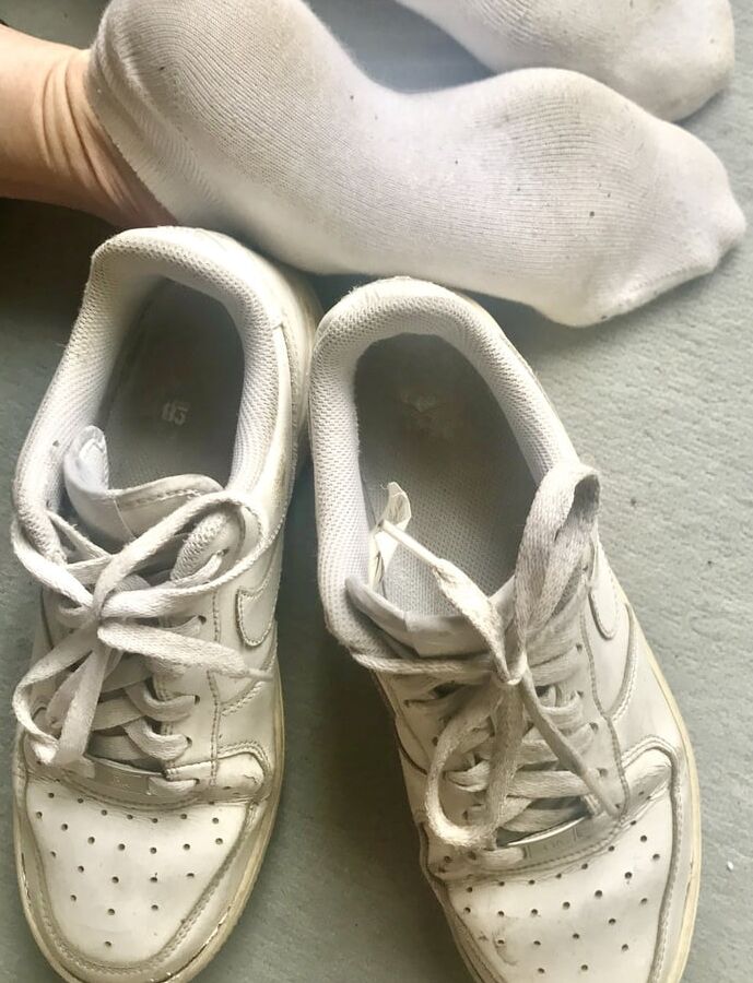 Sneakers & socks FOR SALE