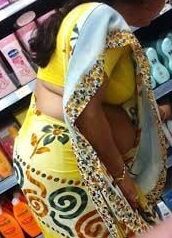 Side boobs in saree