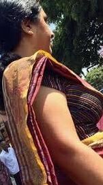 Side boobs in saree