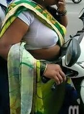 Side boobs in saree