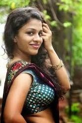 Side boobs in saree