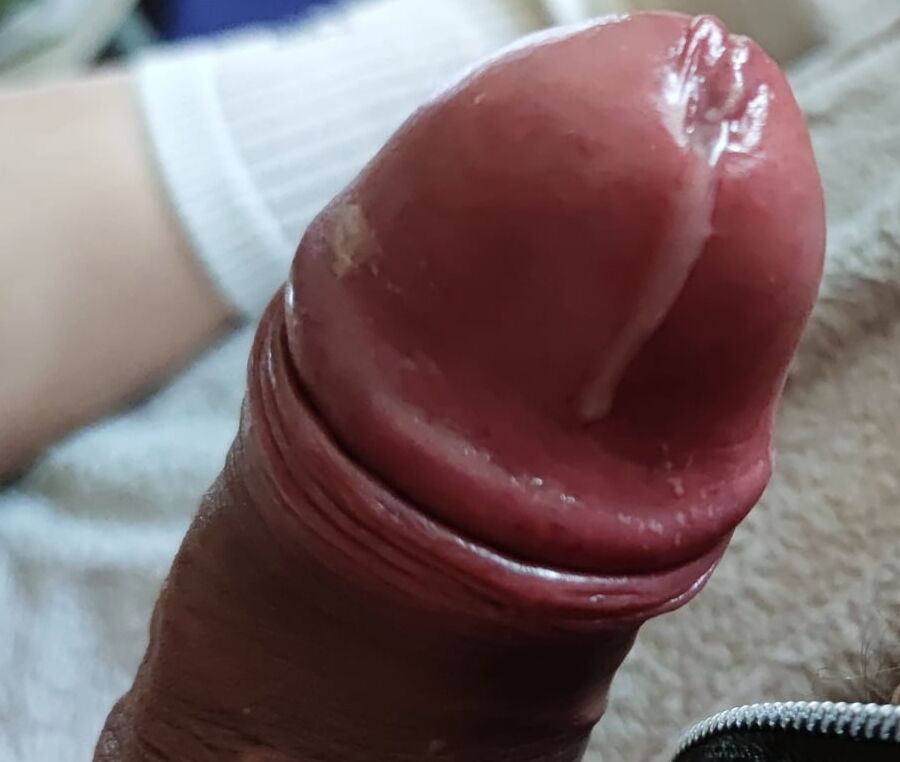 We love wet, oily wetlook latex looks and hot lingerie